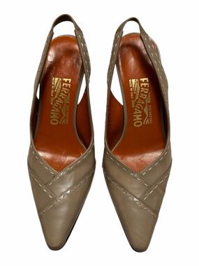 Vintage Salvatore Ferragamo Leather Slingback Pumps